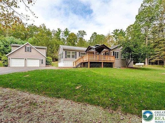 2nd image of 599 Blue Mountain Dr W