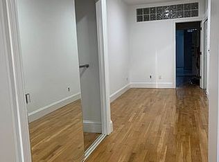 4715 Vernon Blvd APT 3L, Long Island City, NY 11101