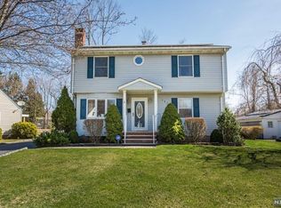 197 Garden Rd, Pompton Lakes, NJ 07442