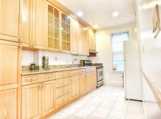 30-20 34th St #33, Astoria, NY 11103