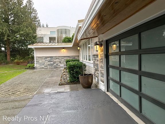 5th image of 1845 76th Ave NE