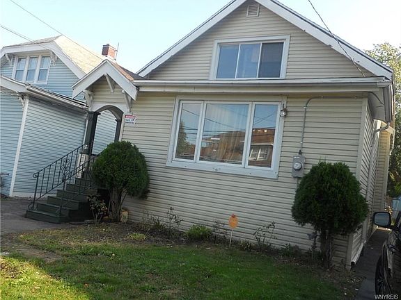 2nd image of 79 Collingwood Ave