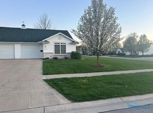 625 Briarheath Dr, Defiance, OH 43512