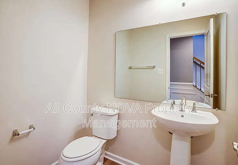 2908 Pinebrook Rd — Photo 9