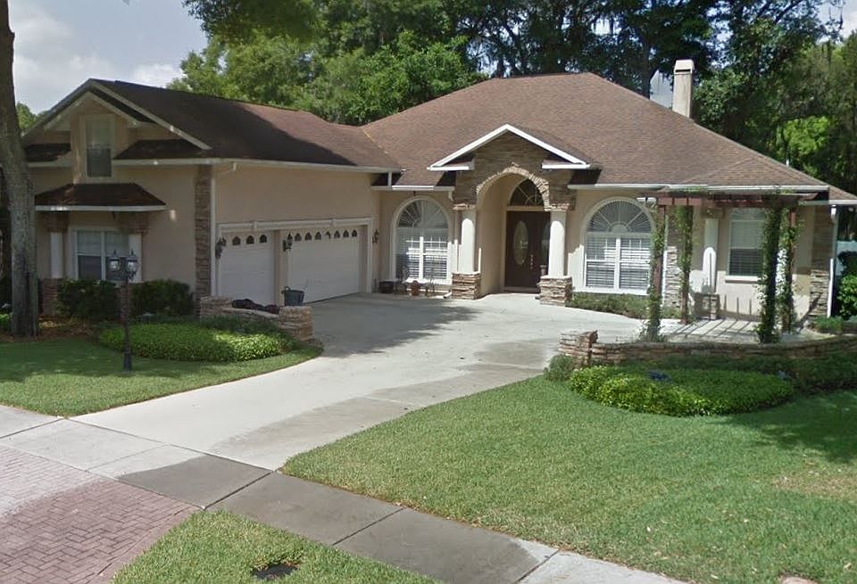 1st image of 2426 Valrico Forest Dr