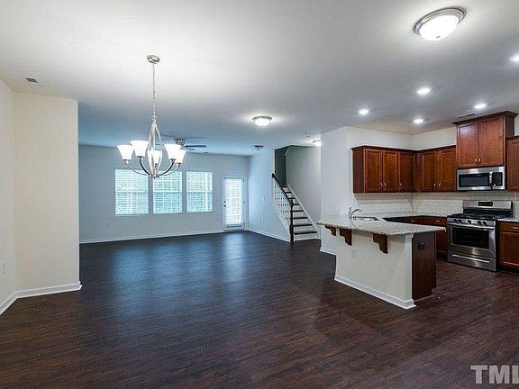 Grand room (kitchen, dinning and living room)