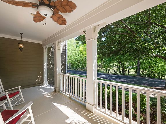 4th image of 708 Pebble Springs Dr