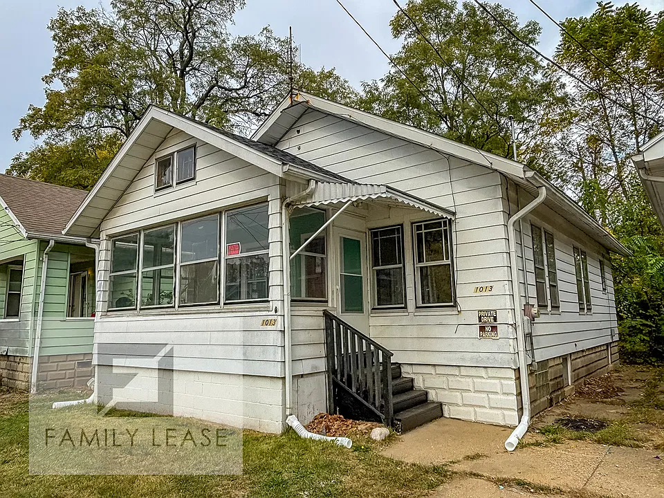 1013 E Virginia Ave