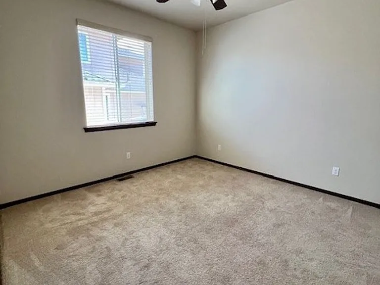 7704 W Washington Ave — Photo 9