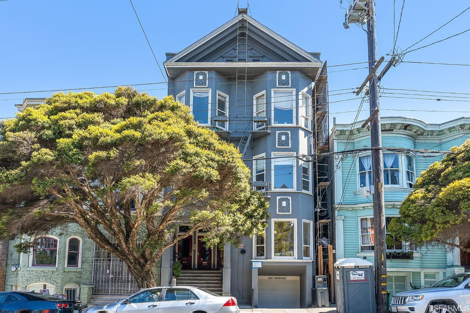 Teal kitchen in duplex - Traditional - Kitchen - San Francisco