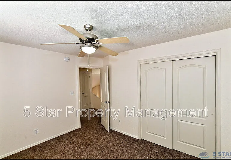 6372 Franklin Ridge Dr — Photo 33