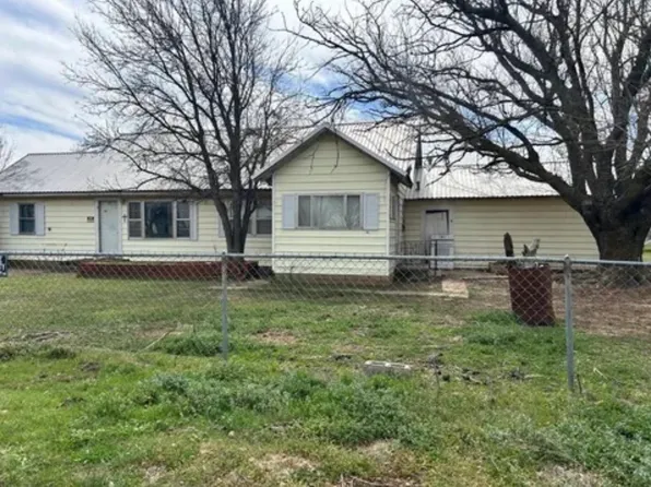 504 Cedar St, Megargel, TX 76370