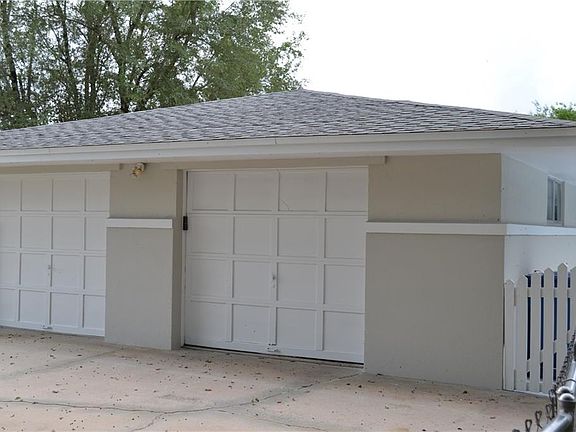 4th image of 1840 Anchor Ave
