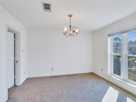 4th image of 506 Aurora Oaks Dr