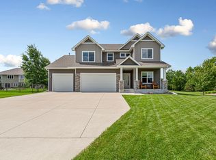 135 Stoneridge Ln NE, Owatonna, MN 55060