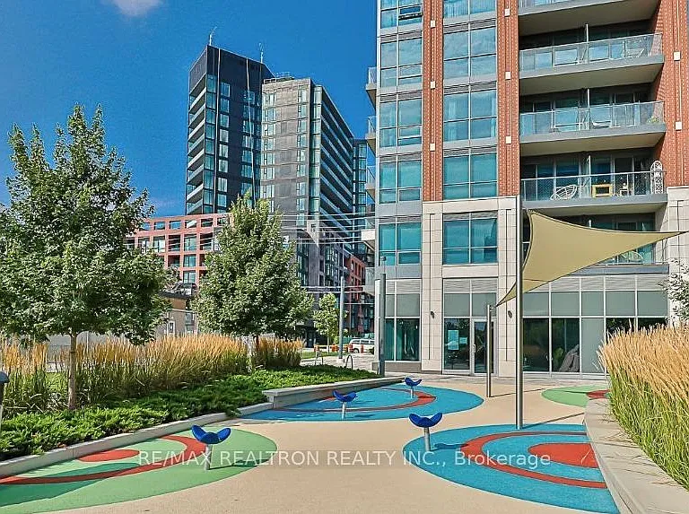 31 Tippett Rd #636 — Photo 32