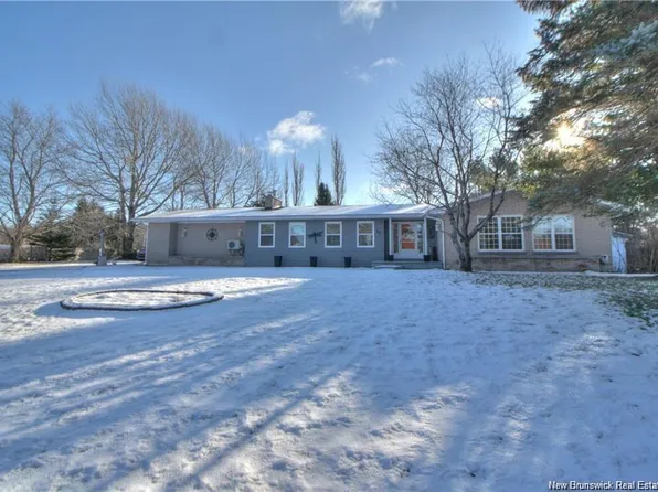 17 Centennial Ave W, Rexton, NB E4W 1X4