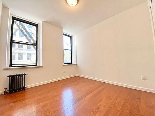 4th image of 299 E 11th St #1B
