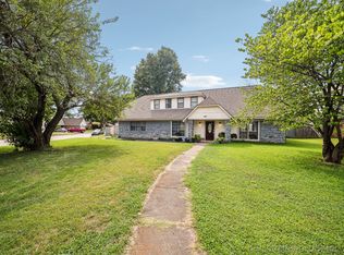 7524 S Date Pl, Broken Arrow, OK 74011