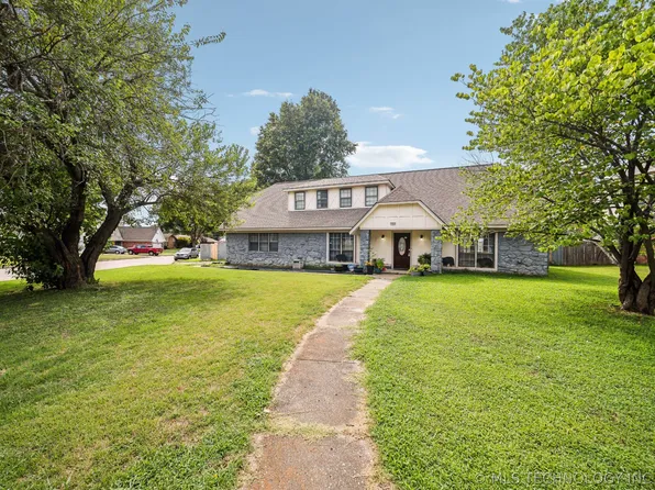 7524 S Date Pl, Broken Arrow, OK 74011