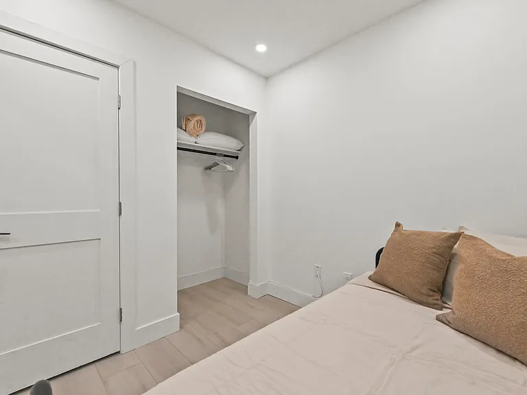 3400 Parker Ave — Photo 16