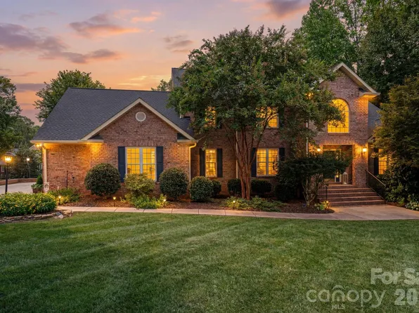 1417 Merrimont Ave, Kings Mountain, NC 28086