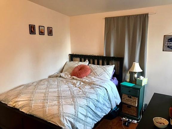 4th image of 1912 Fairmount Ave Floor 3