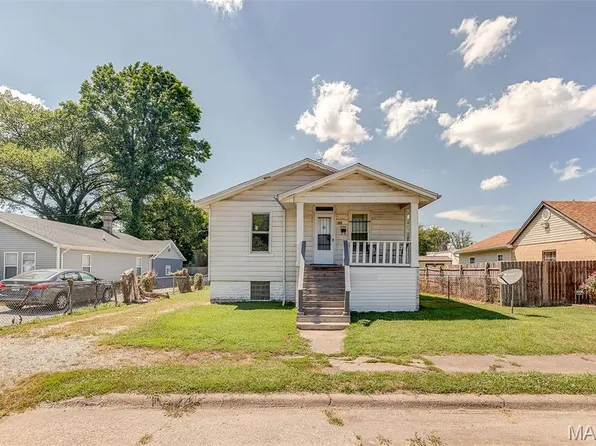 563 N 86th St, East Saint Louis, IL 62203