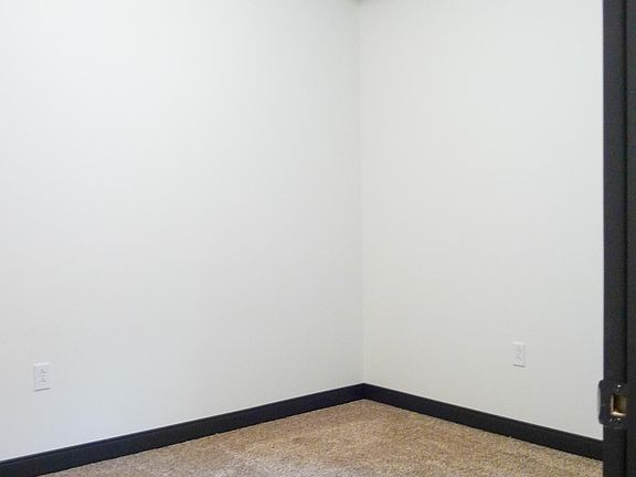 3rd image of 113 N Pennsylvania Ave #203