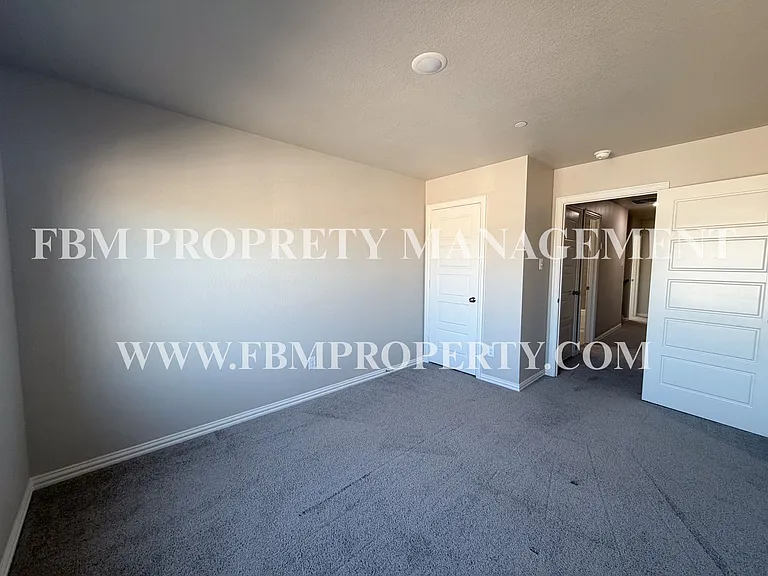1777 Refuge Way — Photo 12