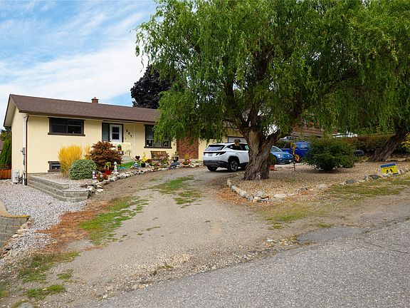 3rd image of 537 Robin Rd