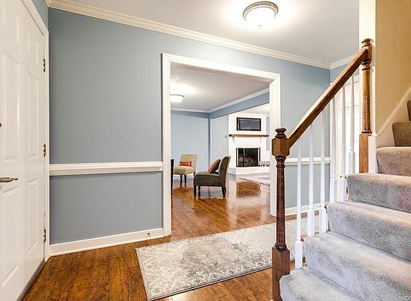 4th image of 536 Wadsworth Dr