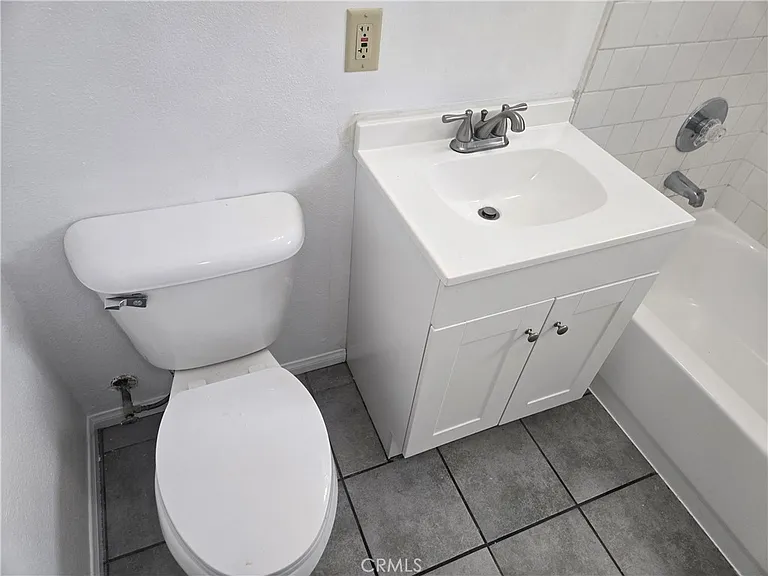 8192 Franklin St — Photo 19