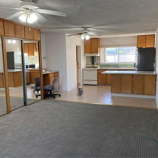 1st image of 259 S Rosemead Blvd #B