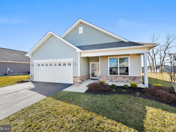3 Biddeford Ct, Barnegat, NJ 08005