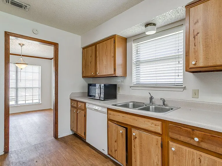 7221 Church Park Dr — Photo 10