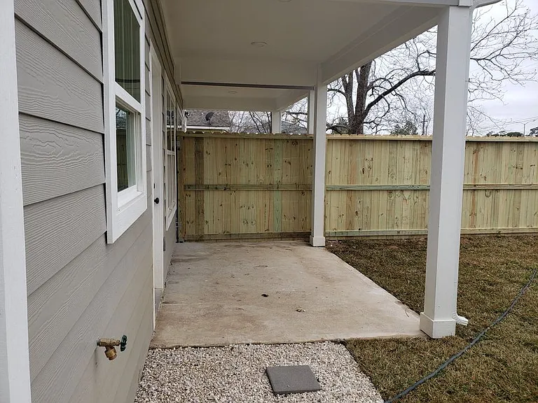 1411 Odd Fellow St #A — Photo 10