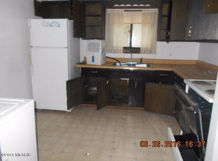 5647 Broadway St, Pentwater, MI 49449