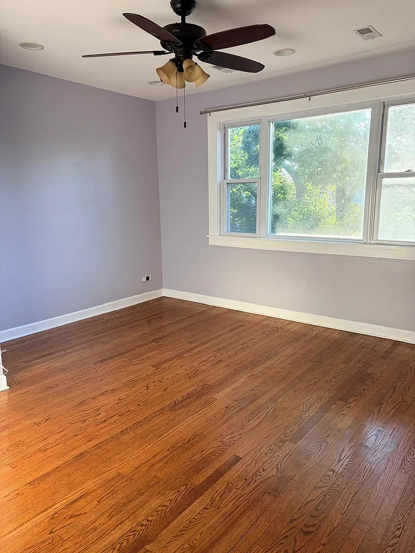 2 bed, 1250 sqft, $1,850 — Photo 2