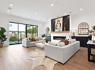 11565 Huston St, North Hollywood, CA 91601
