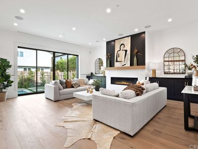 11565 Huston St, North Hollywood, CA, 91601