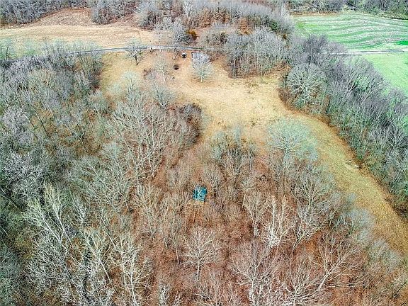 4th image of 656 County Road 900 N