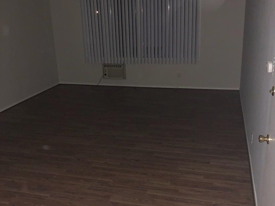 1st image of 10821 Bloomfield St APT 7