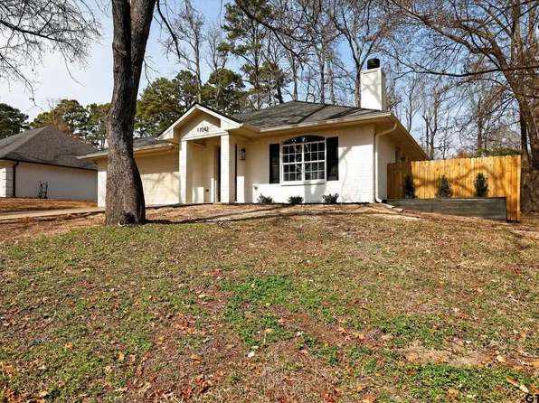 17042 Mary Martin Dr, Flint, TX 75762