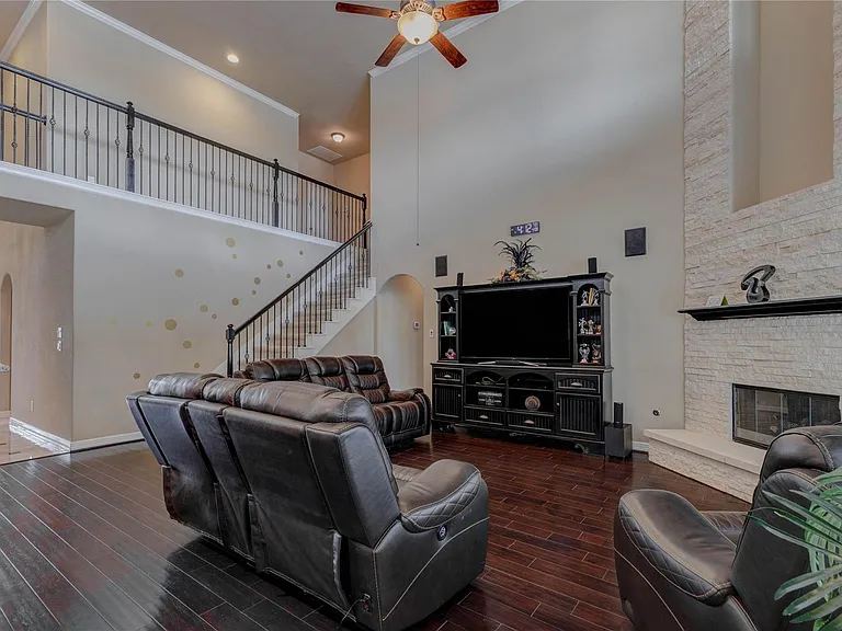 27810 Yorkshire Brook Ln — Photo 15