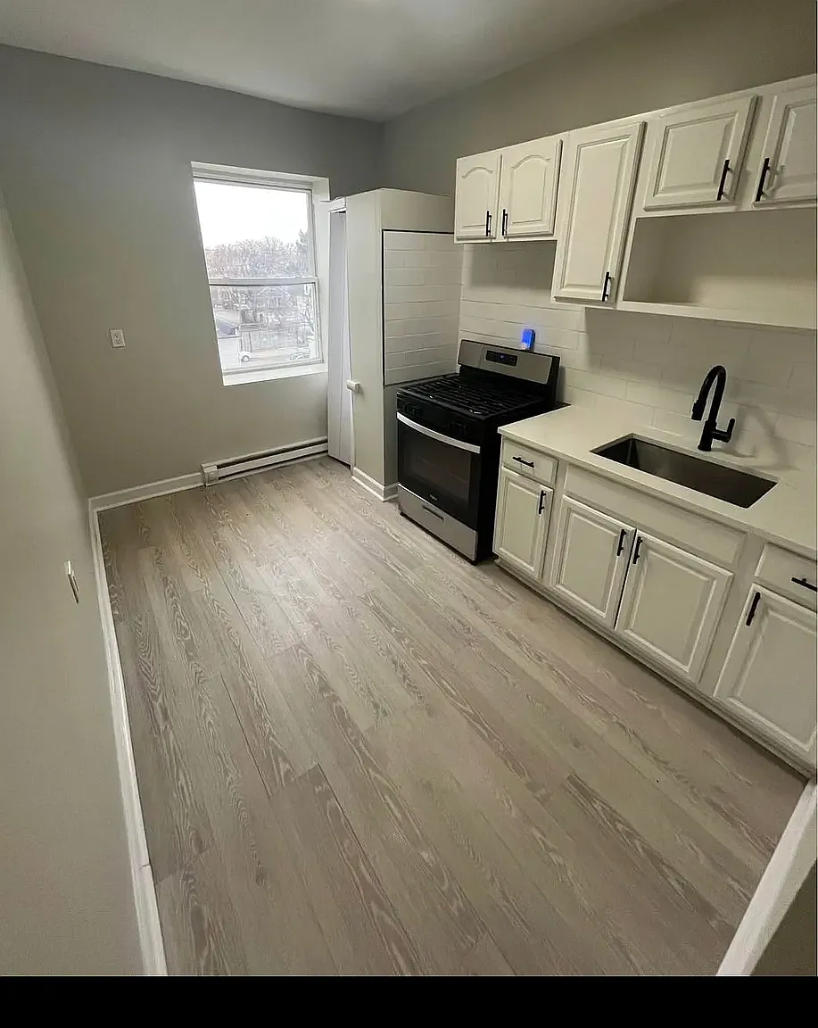 1 bed, 600 sqft, $1,749 — Photo 1