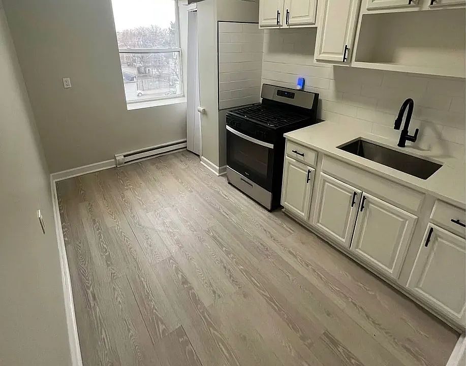 1st image of 148 Palm St #5C