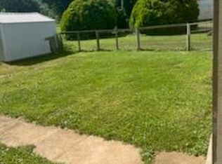 607 S Wood Ave, Fredericktown, MO 63645