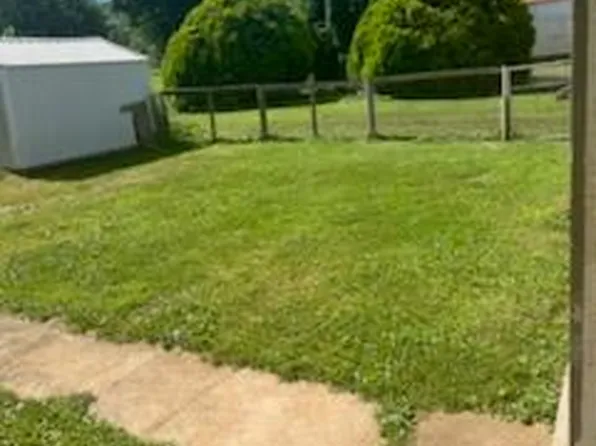 607 S Wood Ave, Fredericktown, MO 63645