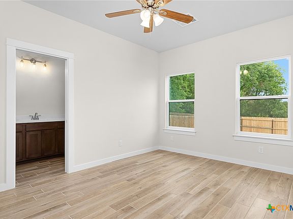 3rd image of 1029 Tabernacle St